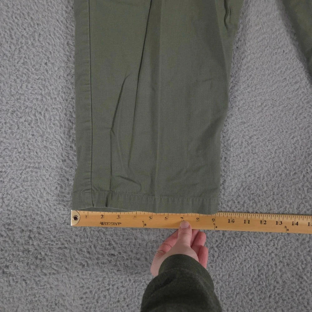 VINTAGE Eddie Bauer Pants Womens 14 Green Cargo Ripstop Utility Cropped 2000s - Picture 2 of 11